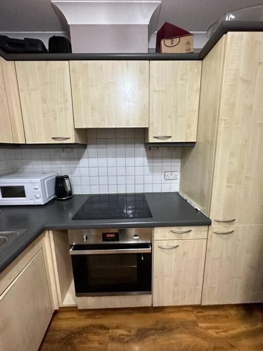 A 2 Standard Bedrooms Flat 伦敦 外观 照片